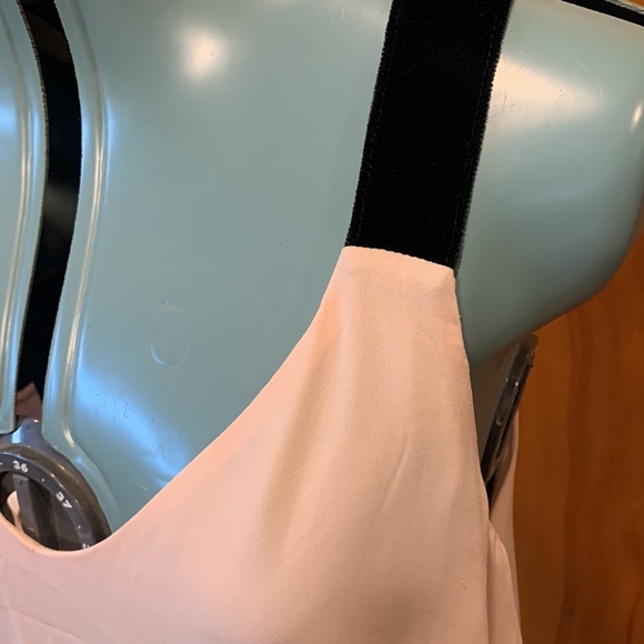 Loft Top - Picture 2 of 5